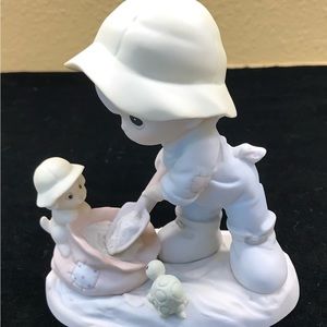 Precious Moments by Enesco Vintage ‘93 “Nothing Can Dampen the Spirit of Caring”